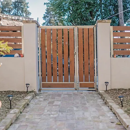 Folea @ Corfu Town! * Corfu (city)